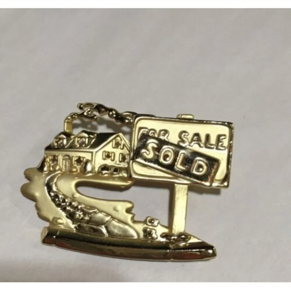 Vintage Pins Brooches‎ Gold and Silver Relator Work Pins